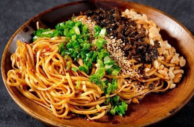R9 Szechuan Dan Dan Noodle (spicy/nut) 担担面🌶️
